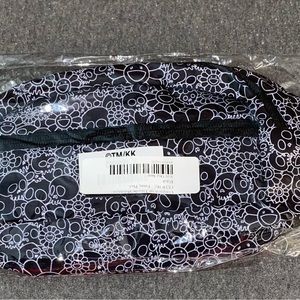 *NWT* Takashi Murakami X ComplexCon Skulls & Flowers Fanny Pack